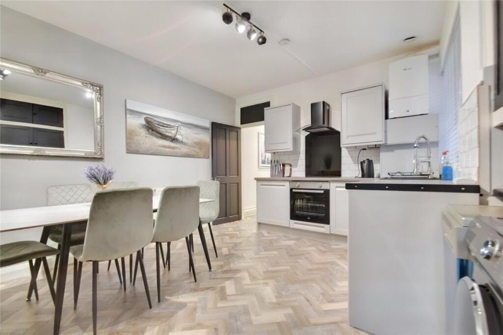 Kingsdown Apartment Great Malvern Ngoại thất bức ảnh