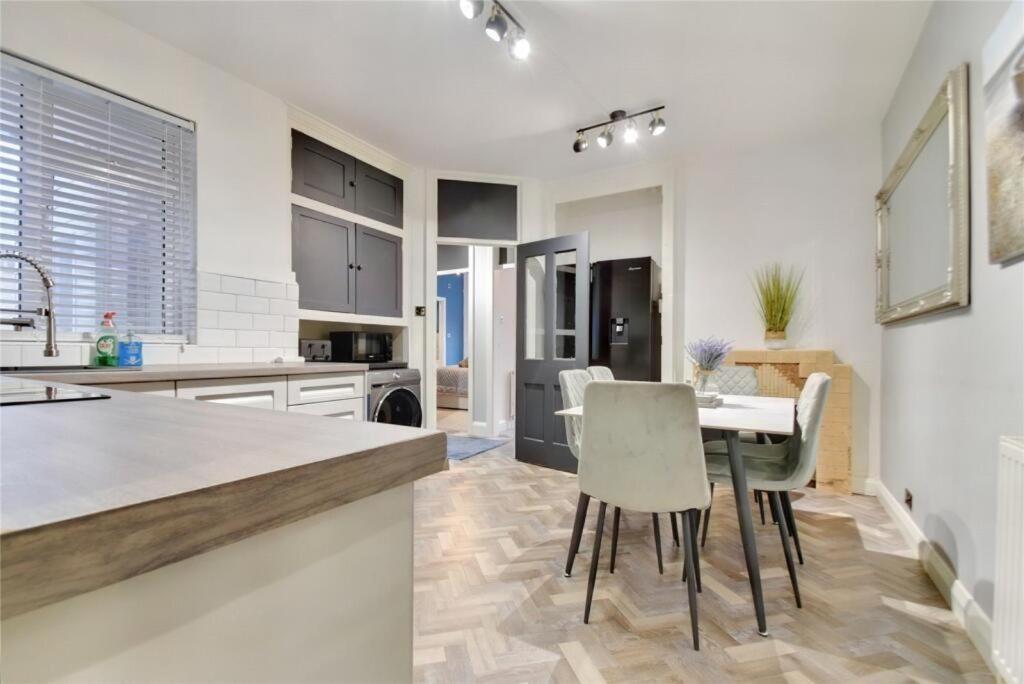 Kingsdown Apartment Great Malvern Ngoại thất bức ảnh